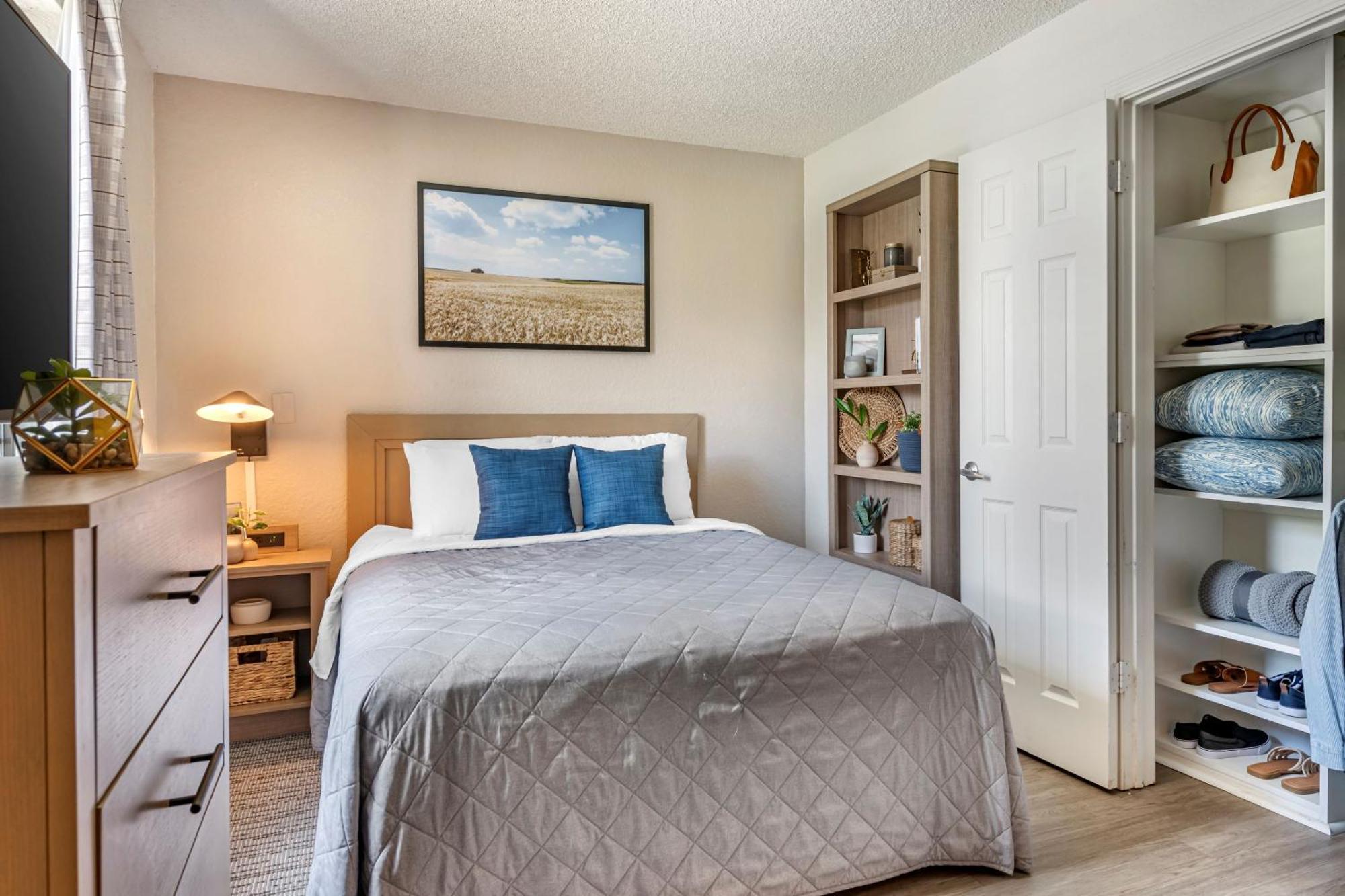 Intown Suites Extended Stay Marietta Ga - Town Center Kennesaw Exterior photo